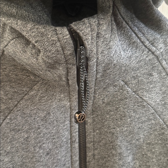 Lululemon Scuba Full Zip Hoodie. Dark grey color size 10. Like new! - Picture 3 of 6